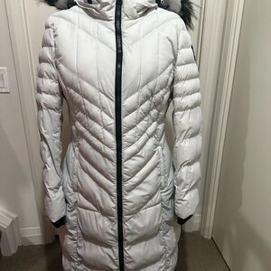 QUEENS QUILTED PUFFER W/FAUX FUR HOOD TRIM